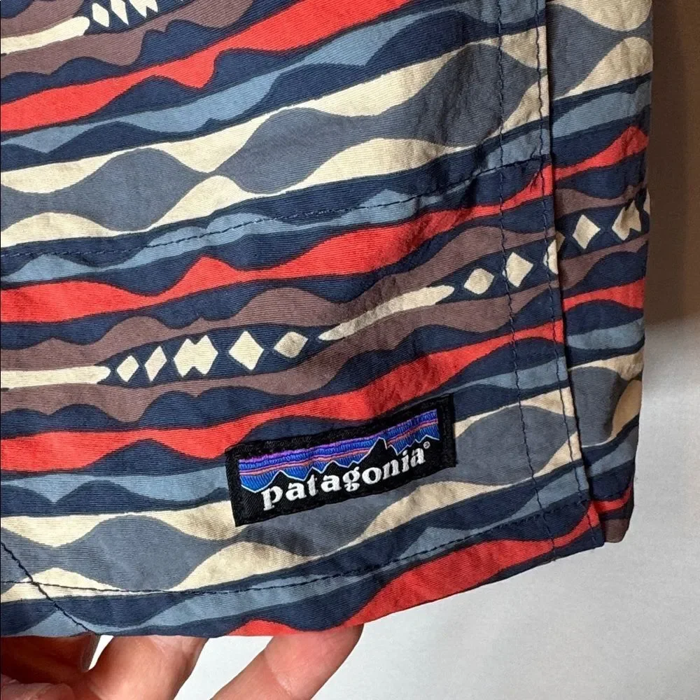 Patagonia Lined Baggies Aztec Patterned Swim Shorts. Size Small.